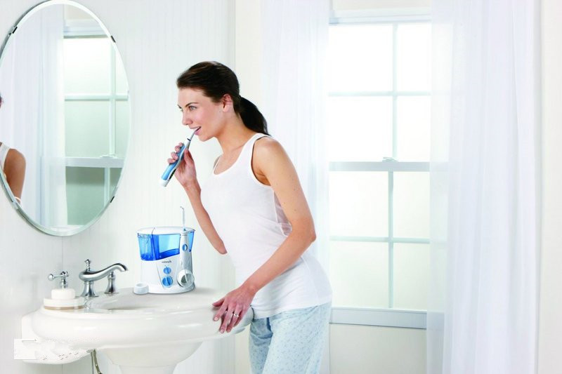 洁碧（Waterpik） WP-900 Complete Care 旗舰型电动牙刷+冲牙器 