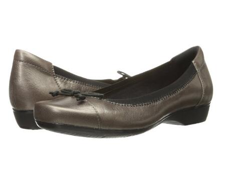 Clarks 其乐 Blanche 女士低跟真皮单鞋
