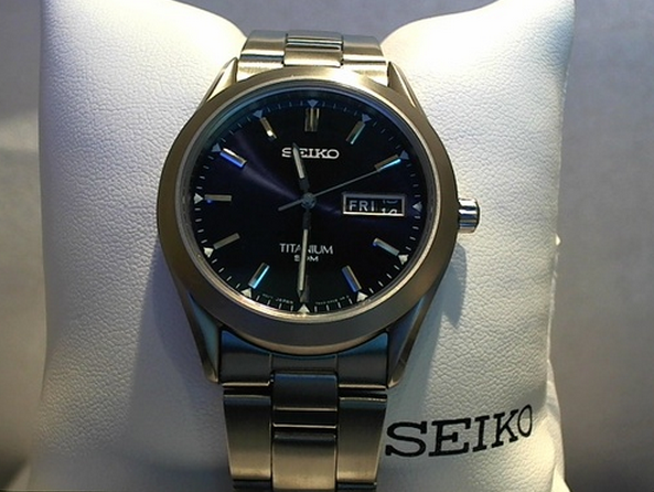 seiko 男士钛合金石英表 $87.49 到手￥640