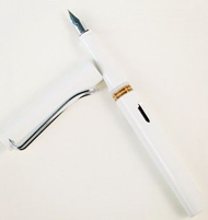 LAMY 凌美 safari狩猎者 钢笔，白色 F尖$20.14，直邮到手约合140元（免税直邮）