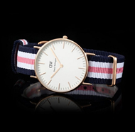 新低价！【Daniel Wellington 丹尼尔•惠灵顿 0506DW 女式时尚手表】$75.99，约合536元。