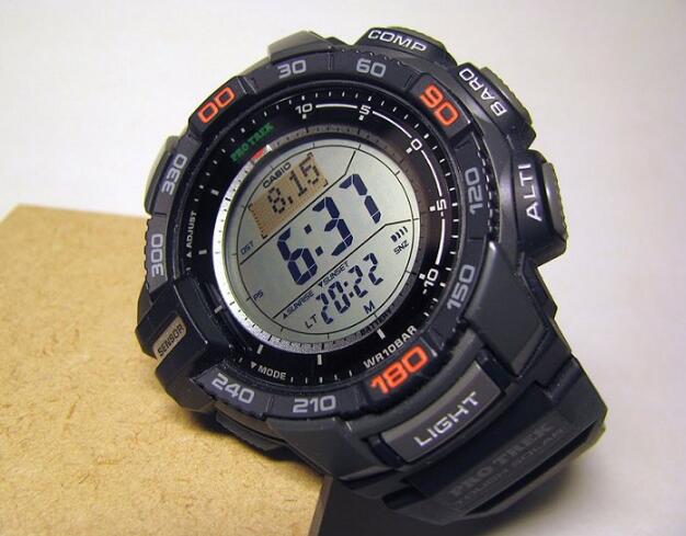 Casio卡西欧Protrek PRG-270-1 三重感应器男士登山表