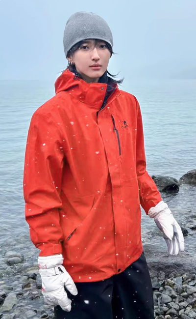 骆驼男女款三合一冲锋衣，